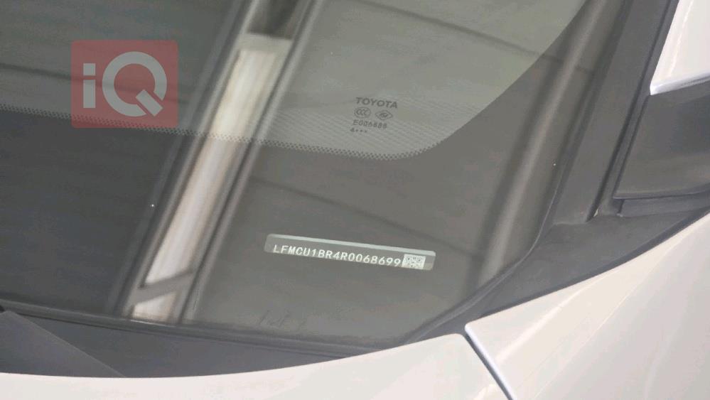 تۆیۆتا کۆرۆلا کرۆس